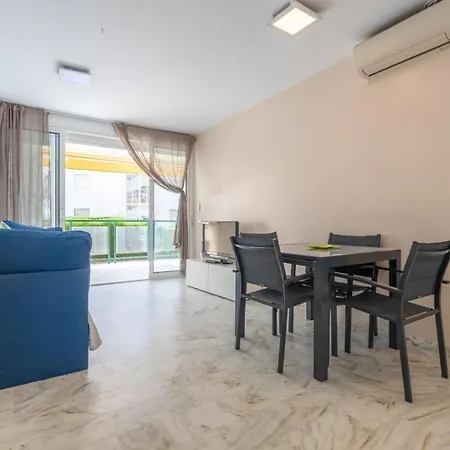Apartment Apartamento Frente A Playa Y 10 Min Port Aventura *
